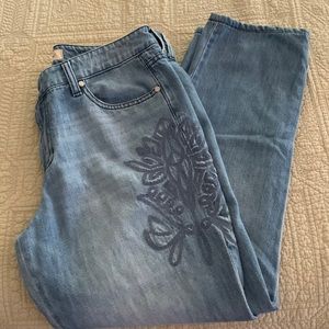 Liverpool super soft jeans.crop boyfriend. US. size 8.Broke in soft as butter 😜